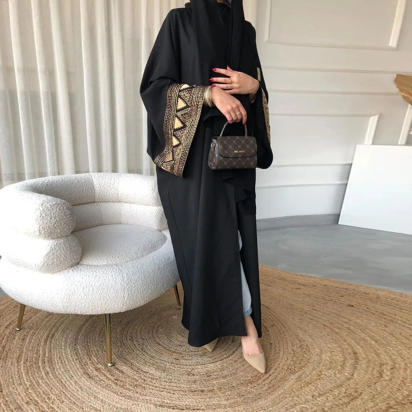 Elegant Embroidered Arabic Abaya Coat