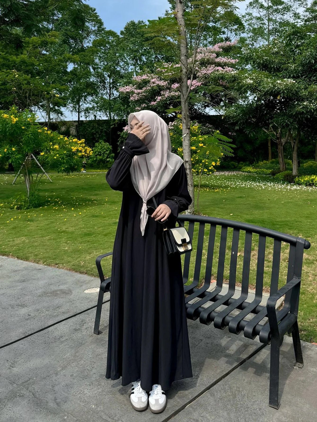 Women's Black Ruffled Long Sleeve Abaya Dress