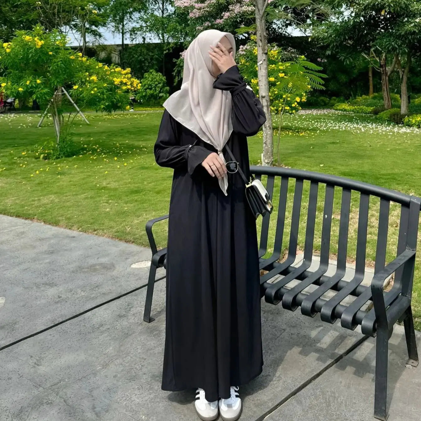 Women's Black Ruffled Long Sleeve Abaya Dress