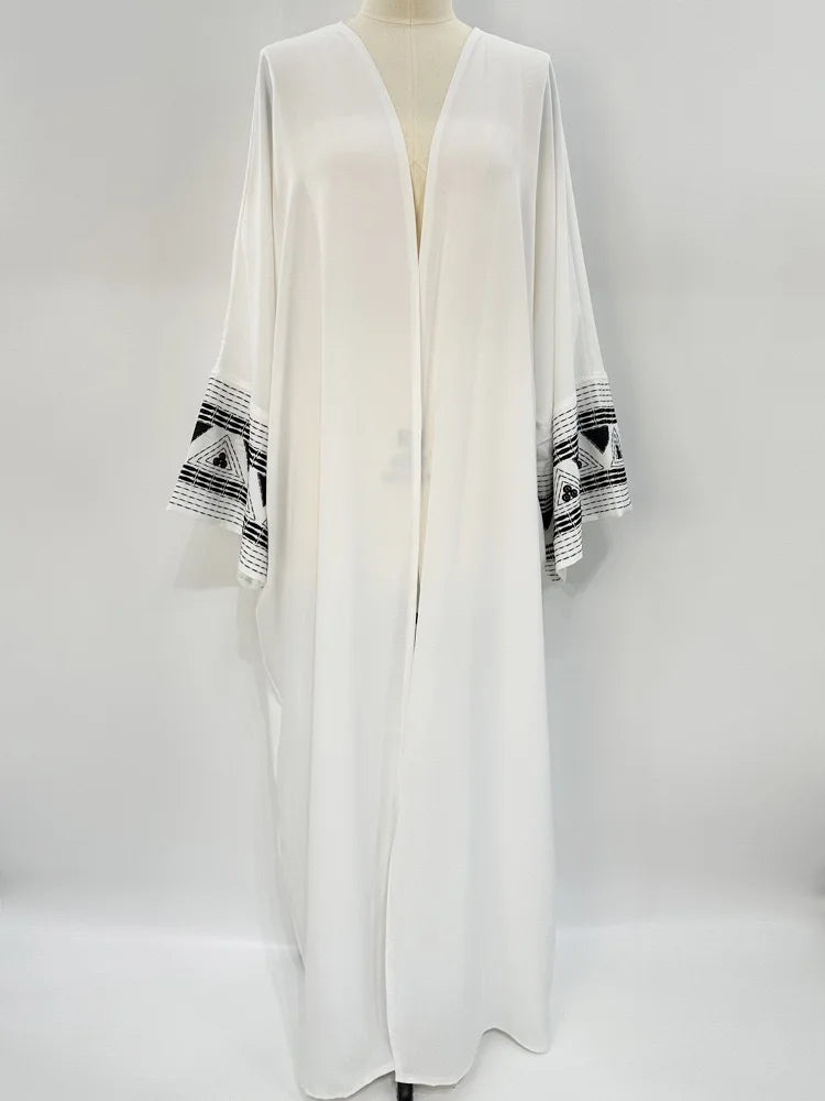 Elegant Embroidered Arabic Abaya Coat