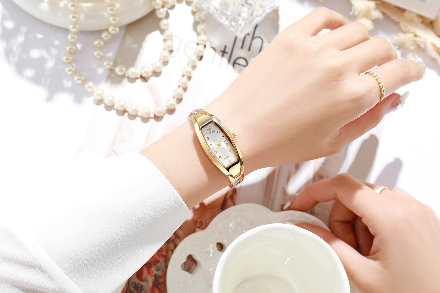 Luxury Women’s Diamond Quartz Watch with Stainless Steel Strap & Bracelet
