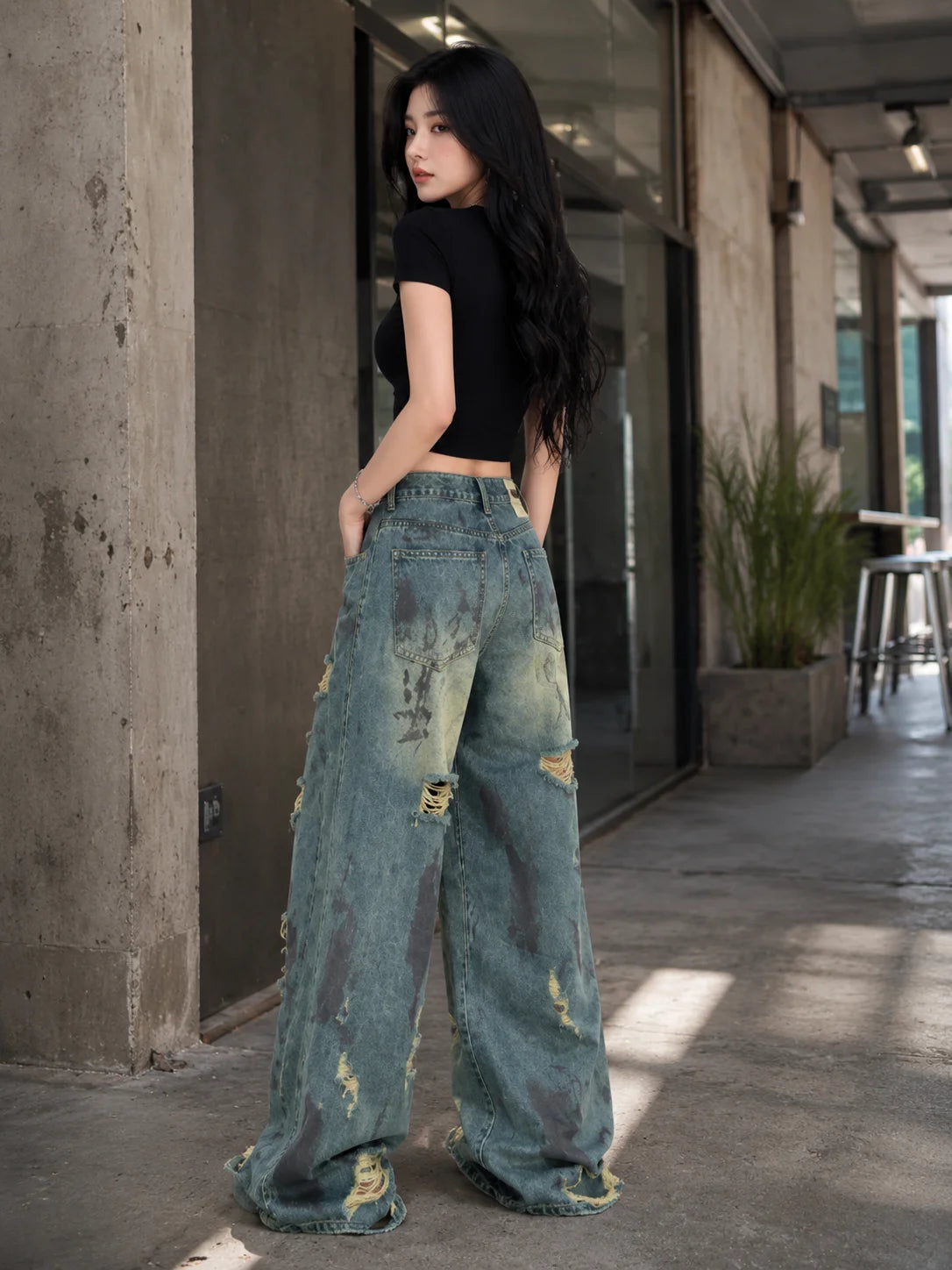 Women’s High Waist Wide Leg Ripped Jeans