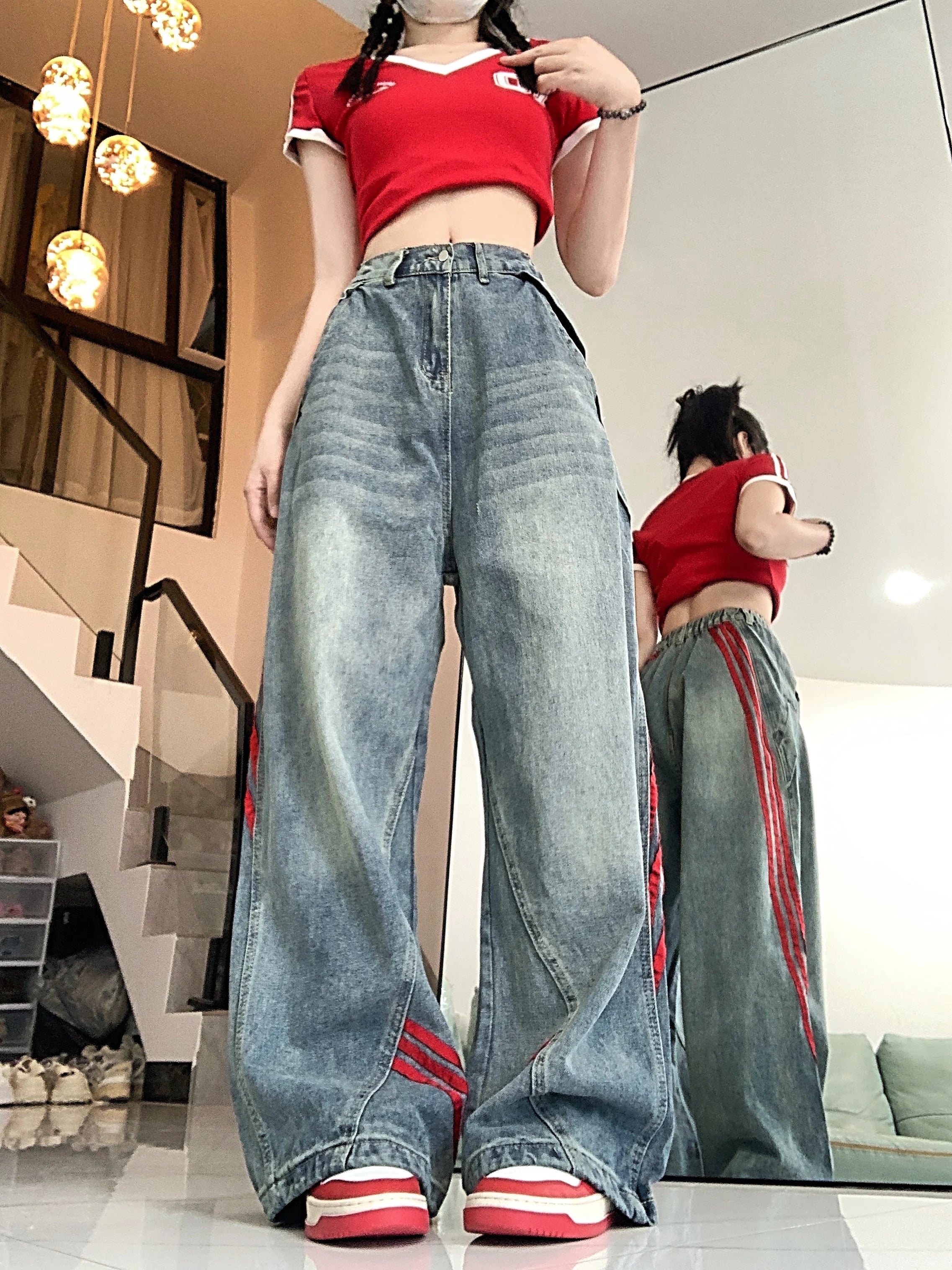 Trendy Wide-Leg Jeans