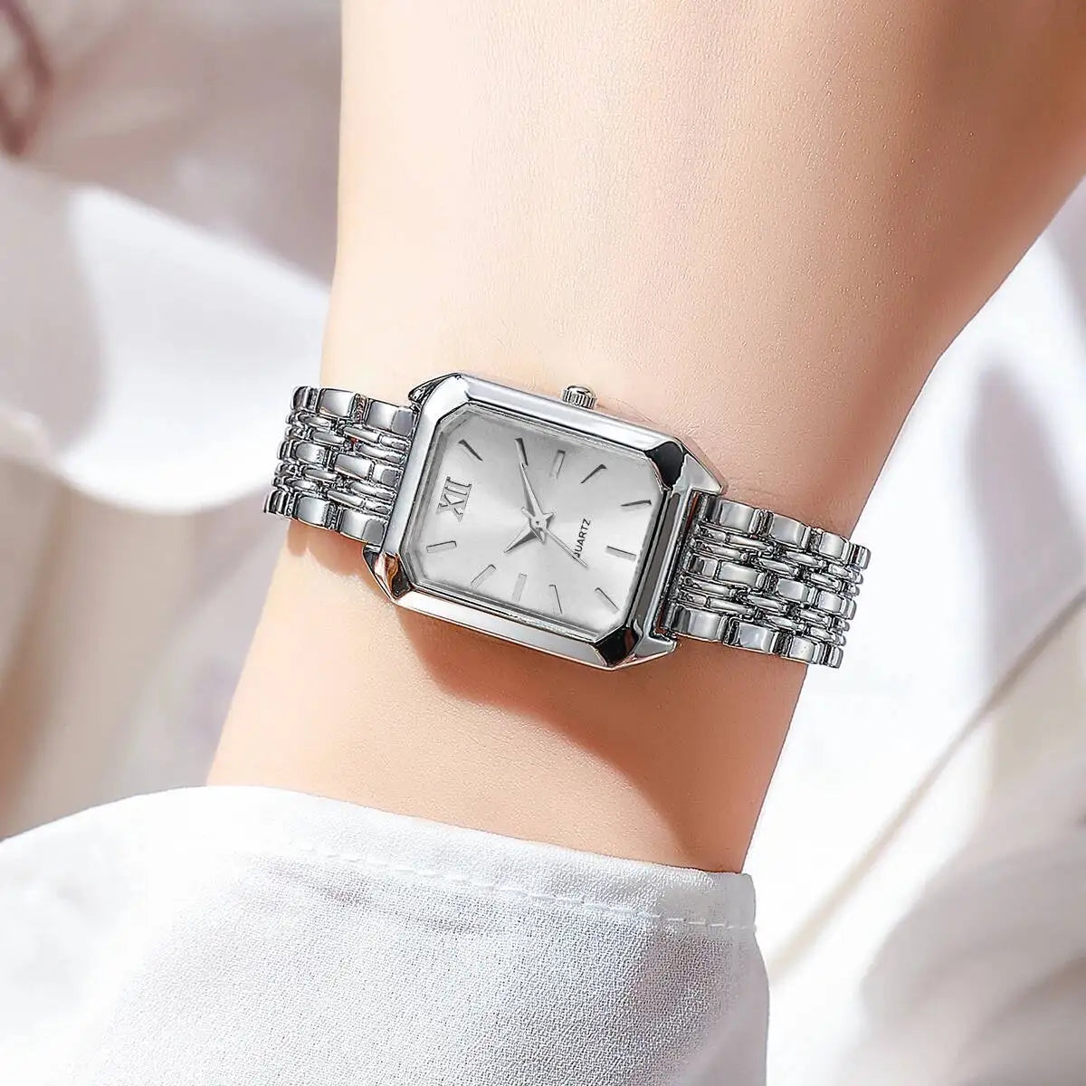 Elegant Rectangle Women’s Quartz Watch