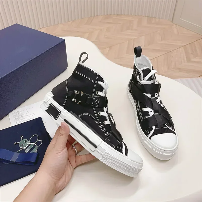 Unisex Canvas Sneakers