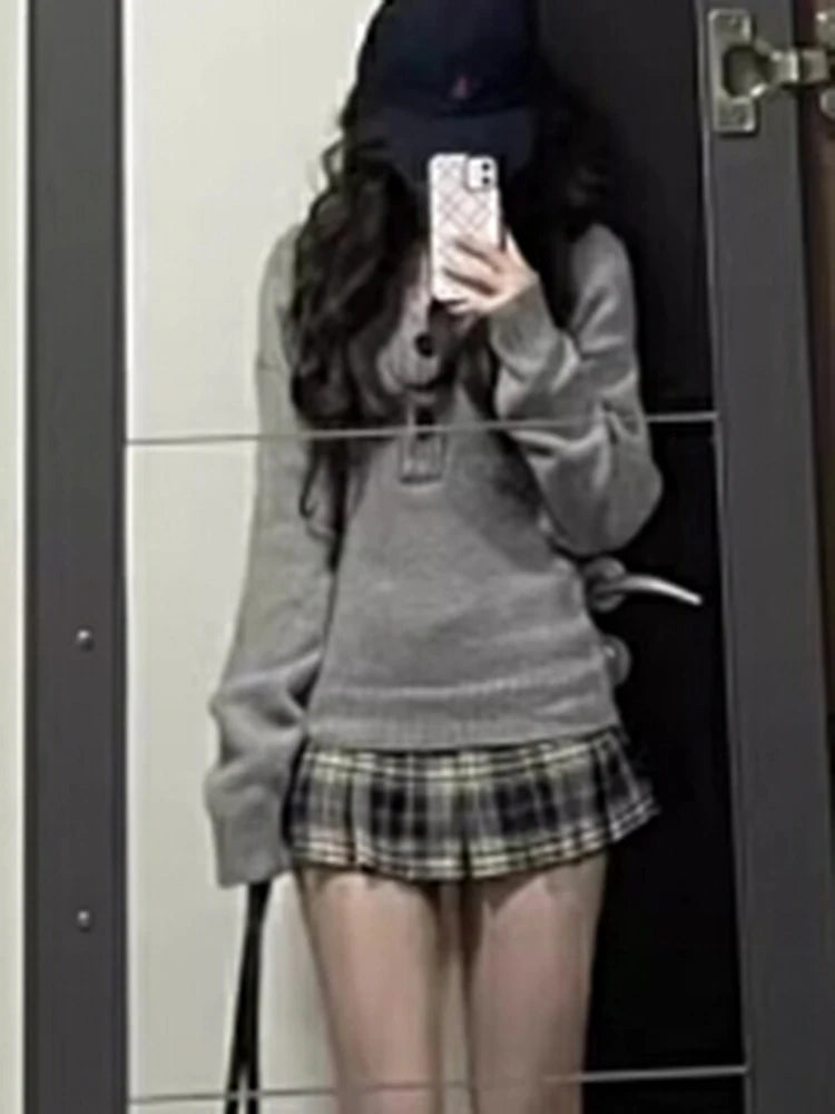 Slim Gray Knit Pullover