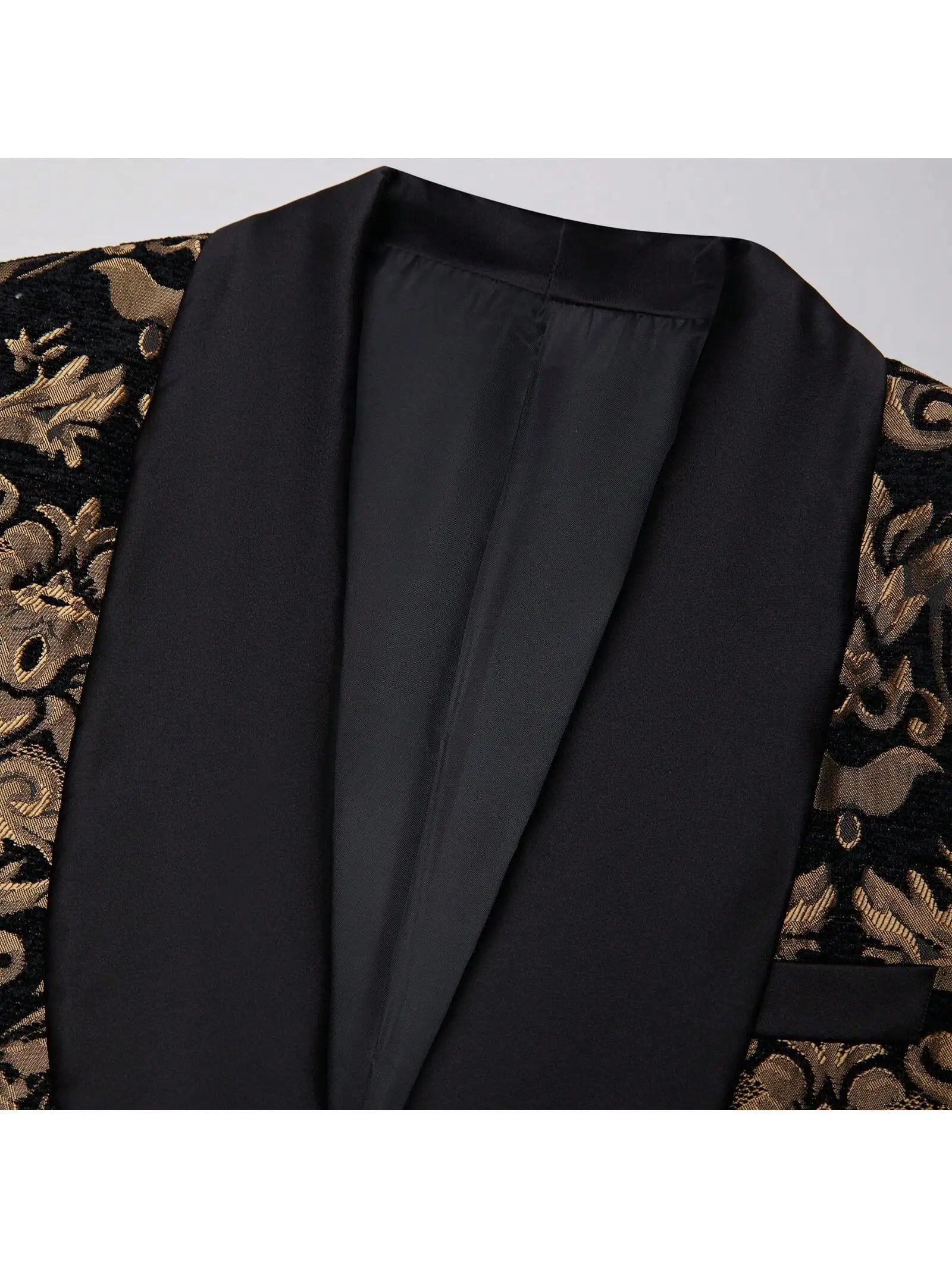 Men’s Slim Fit Suit