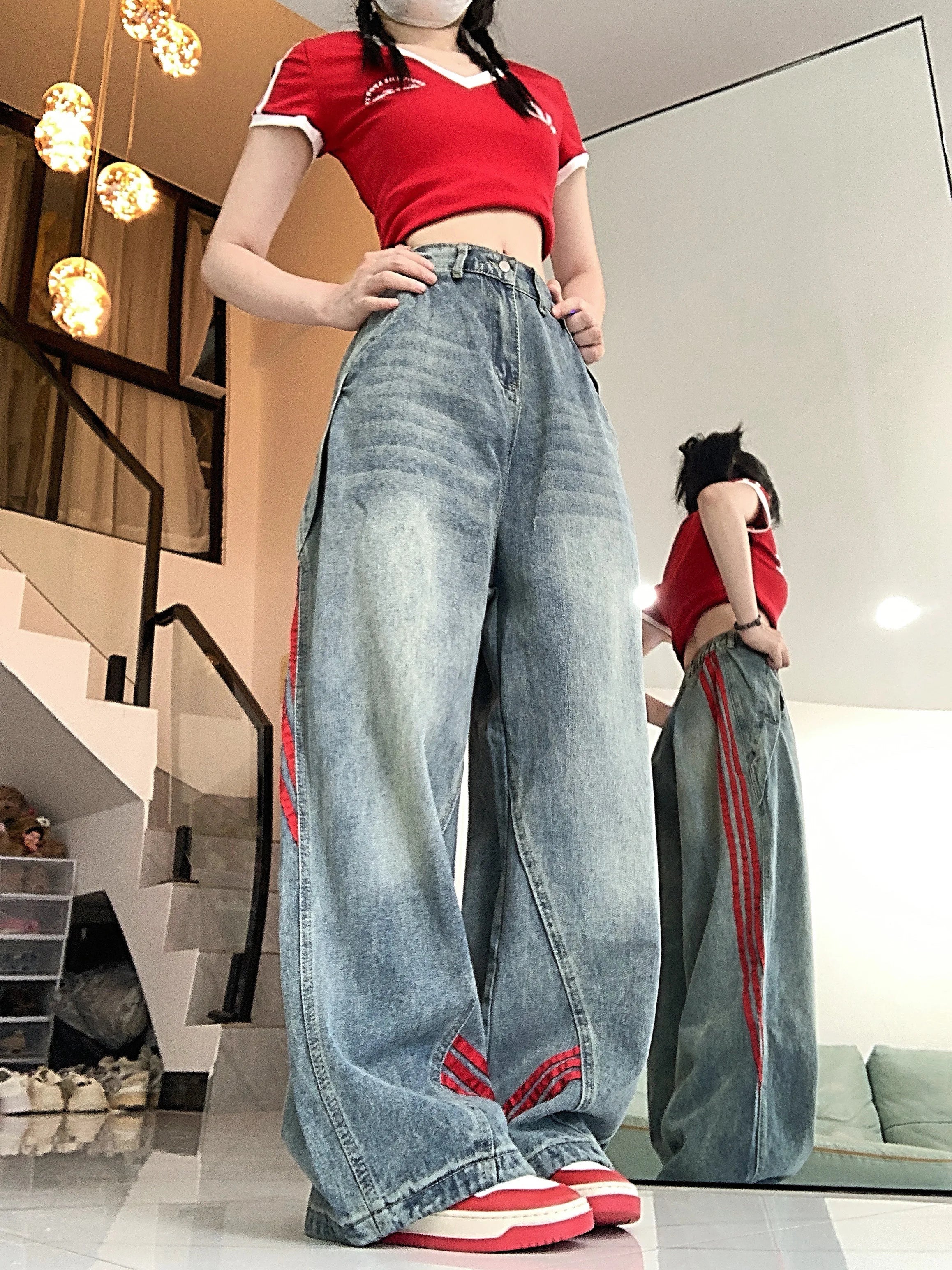Trendy Wide-Leg Jeans