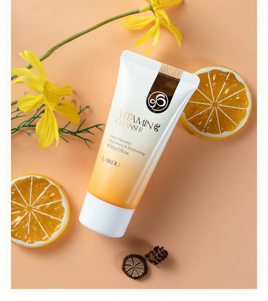 Vitamin C Facial Cleanser Brightening & Exfoliating Face Wash 50g