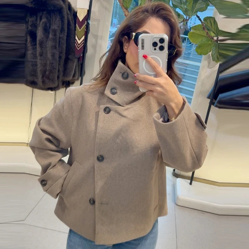 Women’s Tweed Cropped Button Jacket