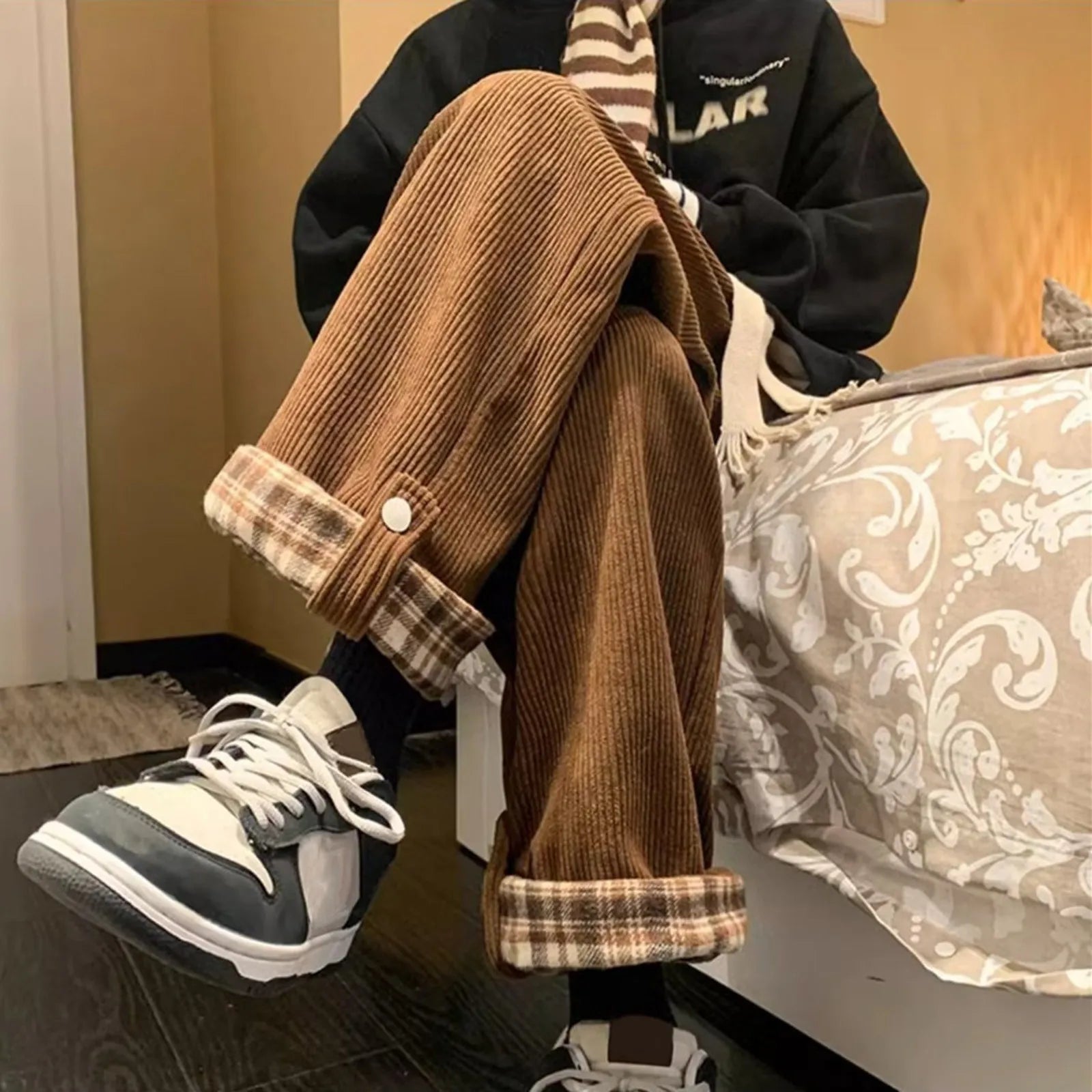 Men's Wide Leg Cargo Pants