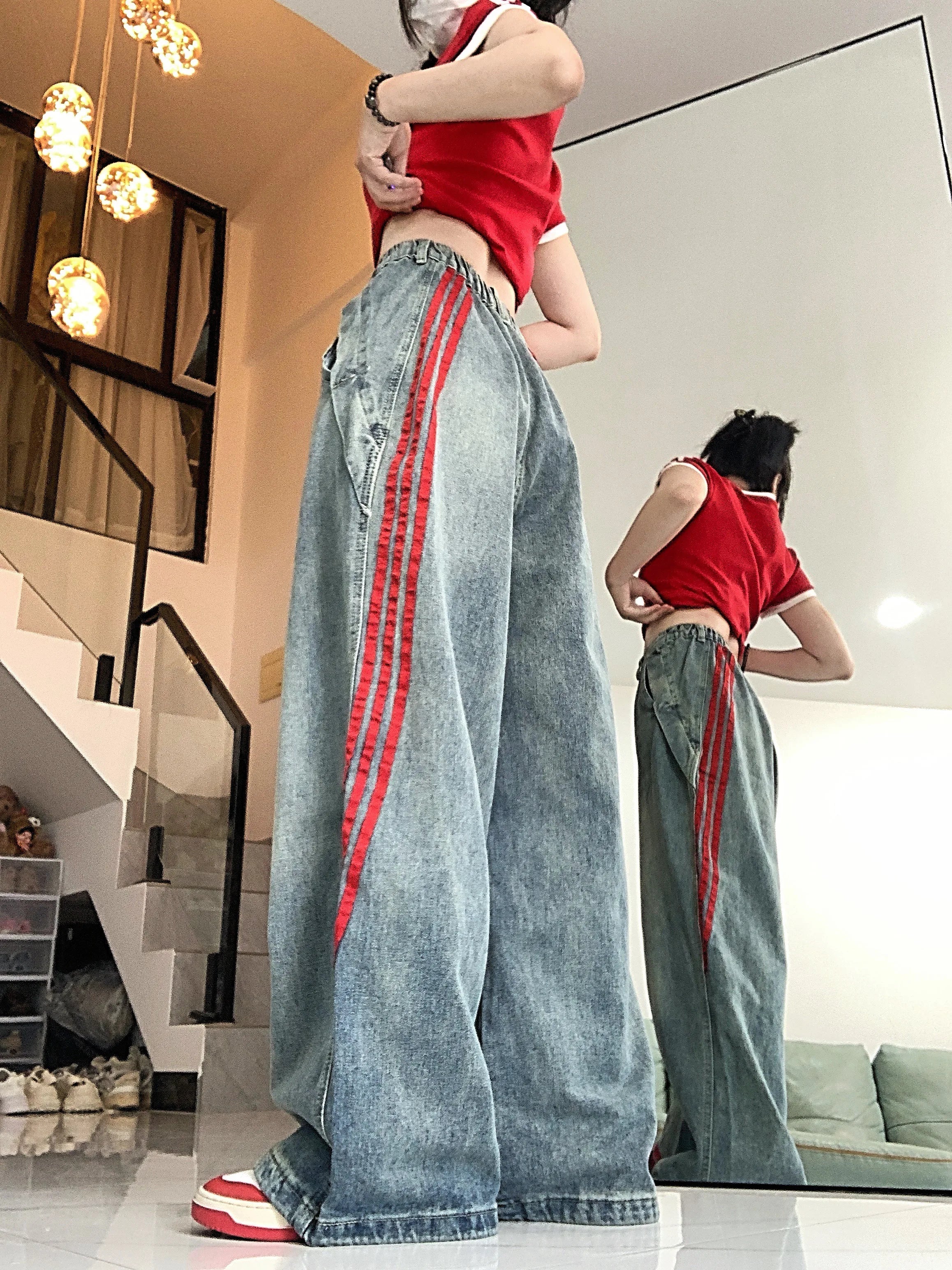 Trendy Wide-Leg Jeans