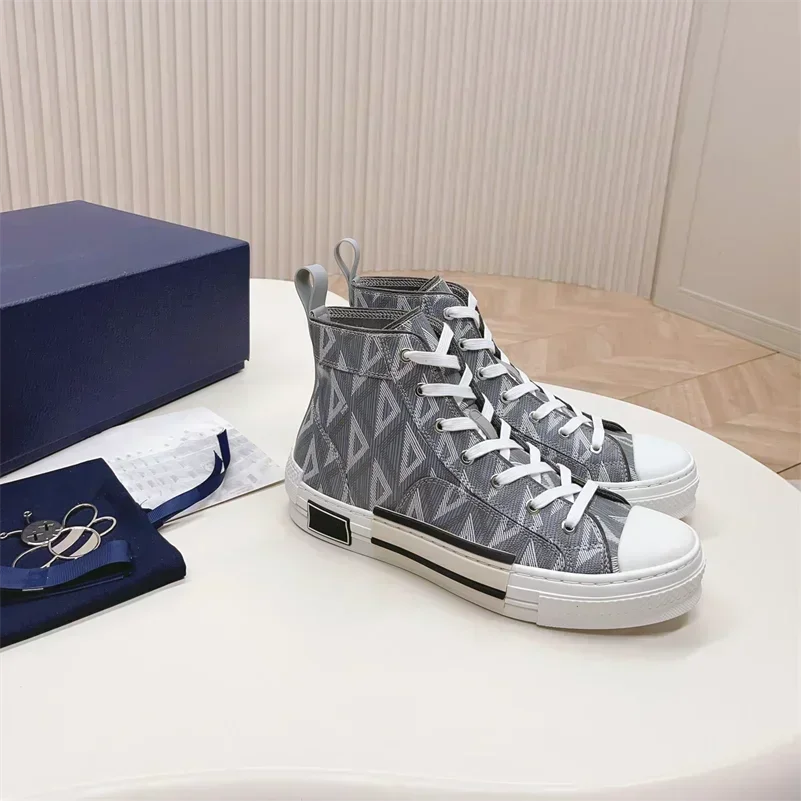 Unisex Canvas Sneakers