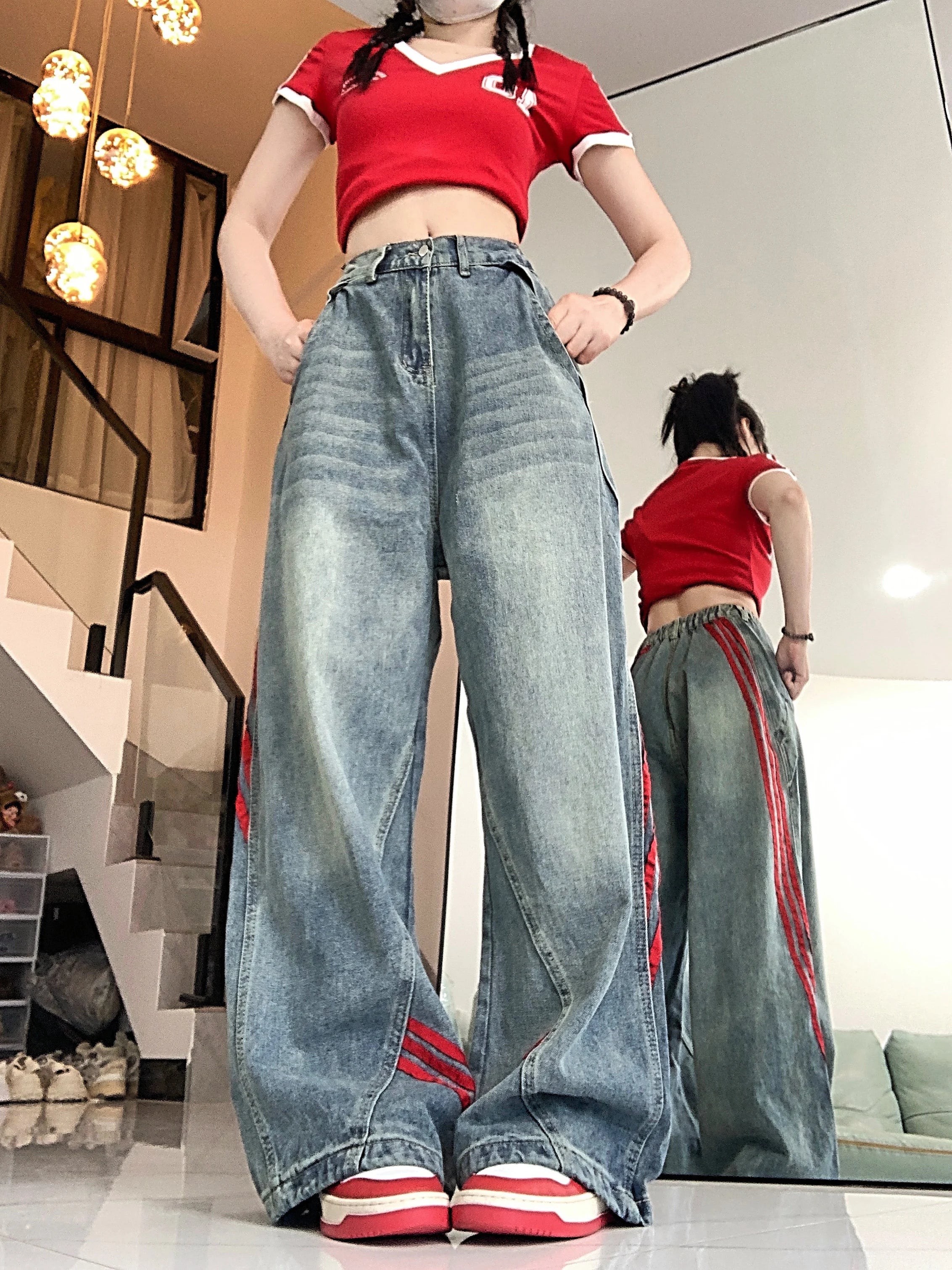 Trendy Wide-Leg Jeans